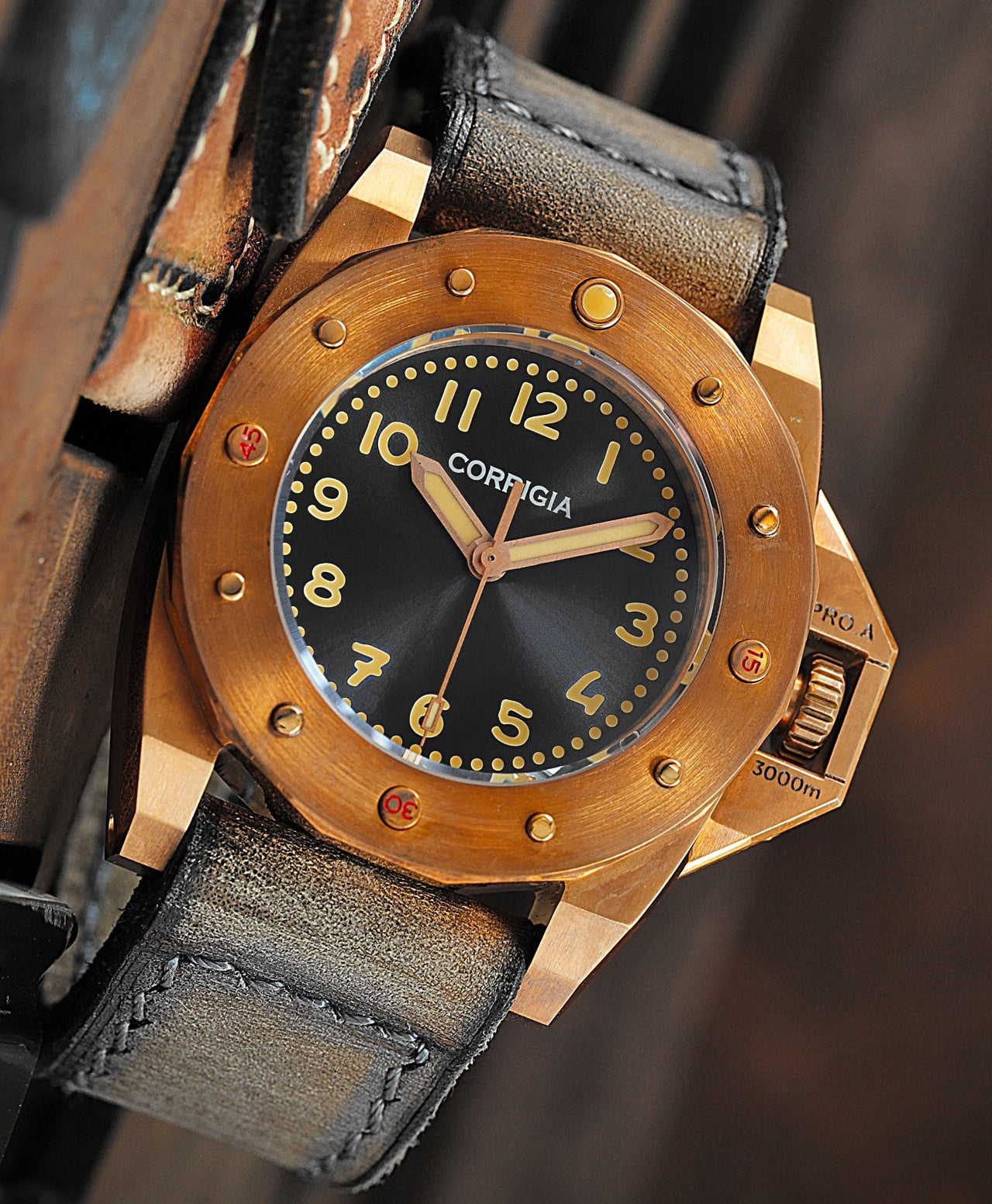 Corrigia01 Bronze S-Black REF.AS.607-613-576-577 Ausstellungsstück