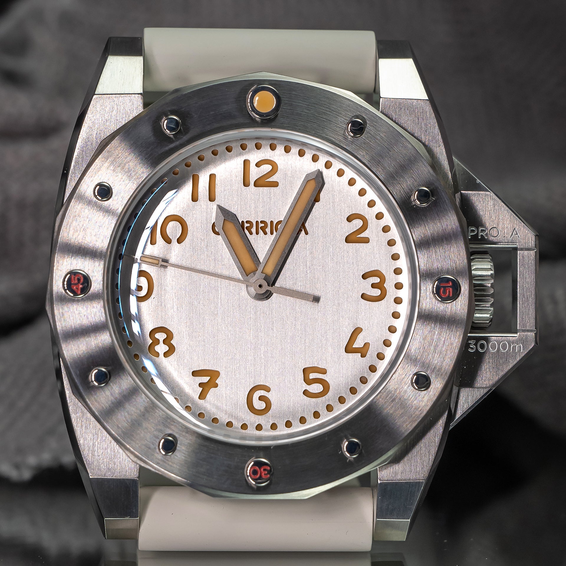 Corrigia02 Steel V-Silver REF.AS.701-614-578-579-580 Ausstellungsstück