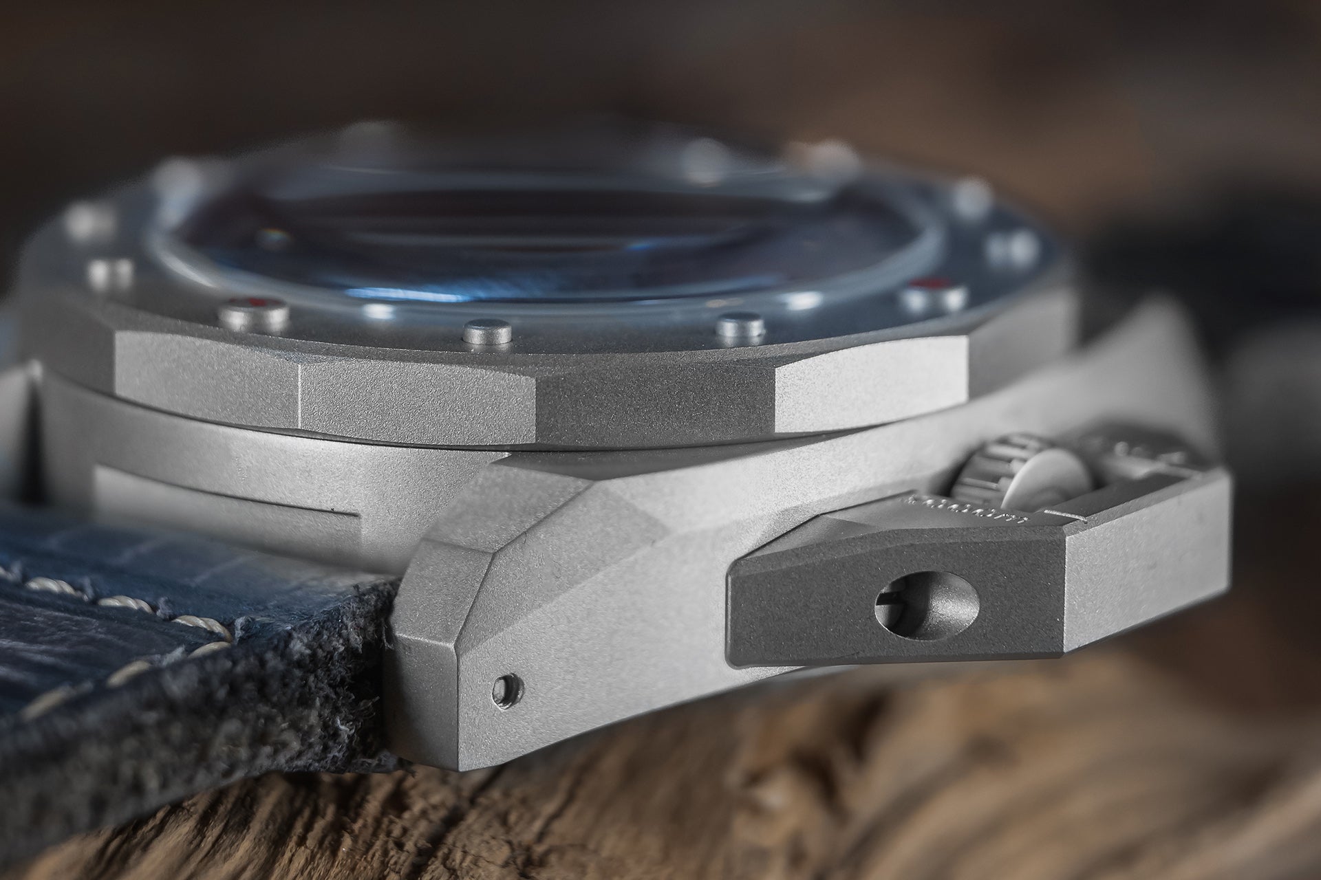 Corrigia02 Blasted P-Brown Ref.653-614-584-585-586