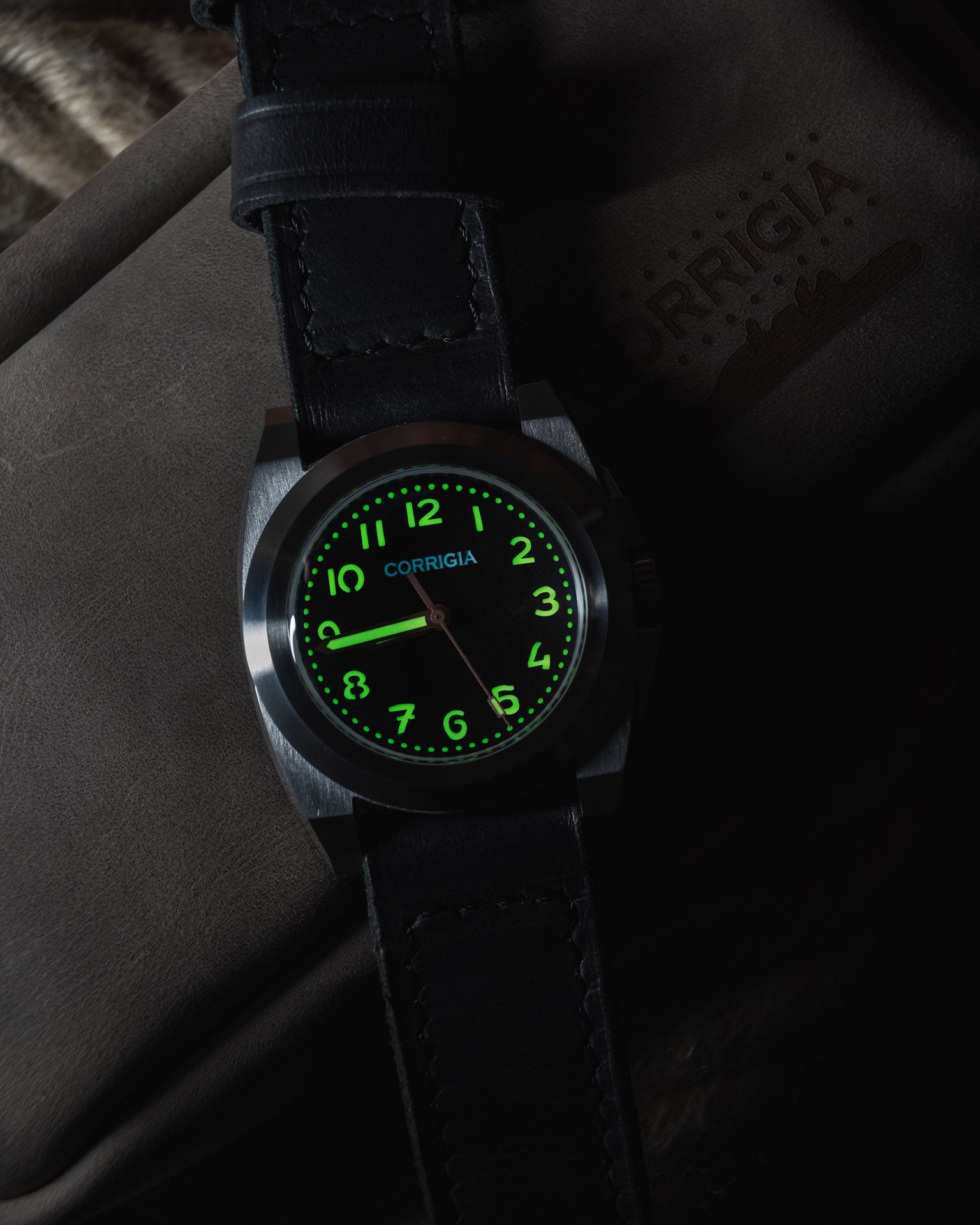 Corrigia03 Steel P-Black Ref.602-614-578-579-580