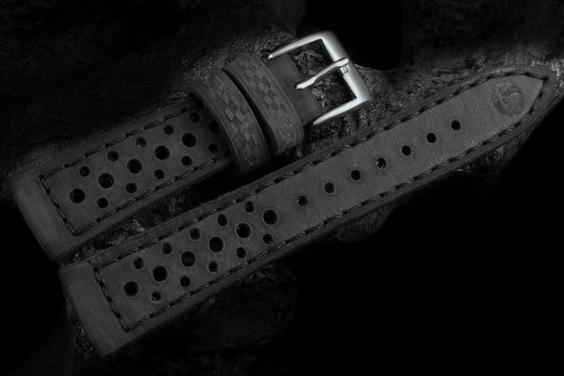 Heritage80 Black ARTISAN CRAFTED RMC 16 Holes