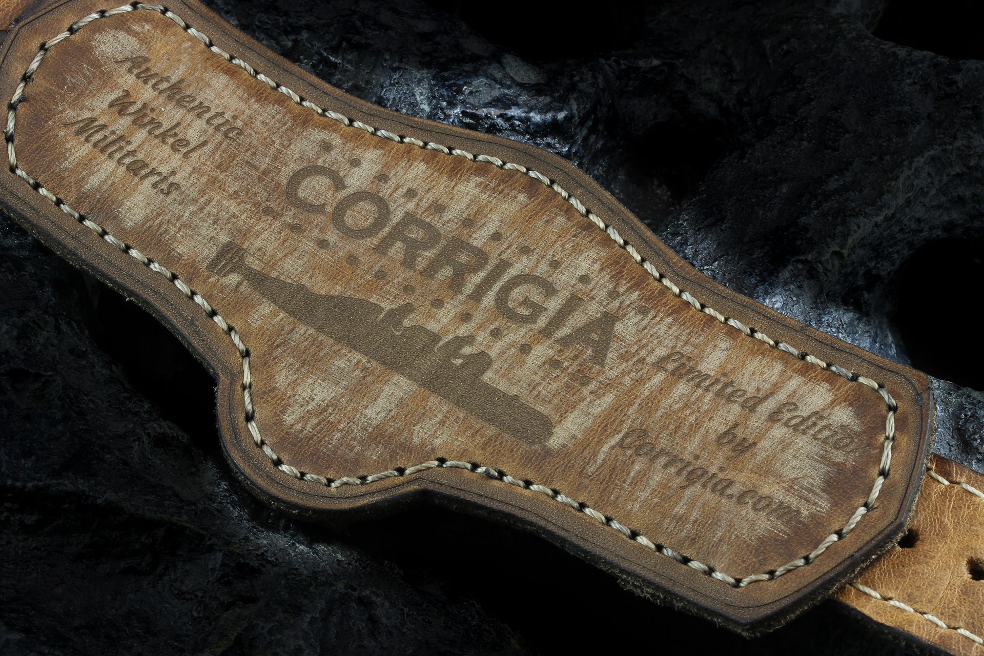 Custom Made · Winkel01 Brown mit Kronenschutz