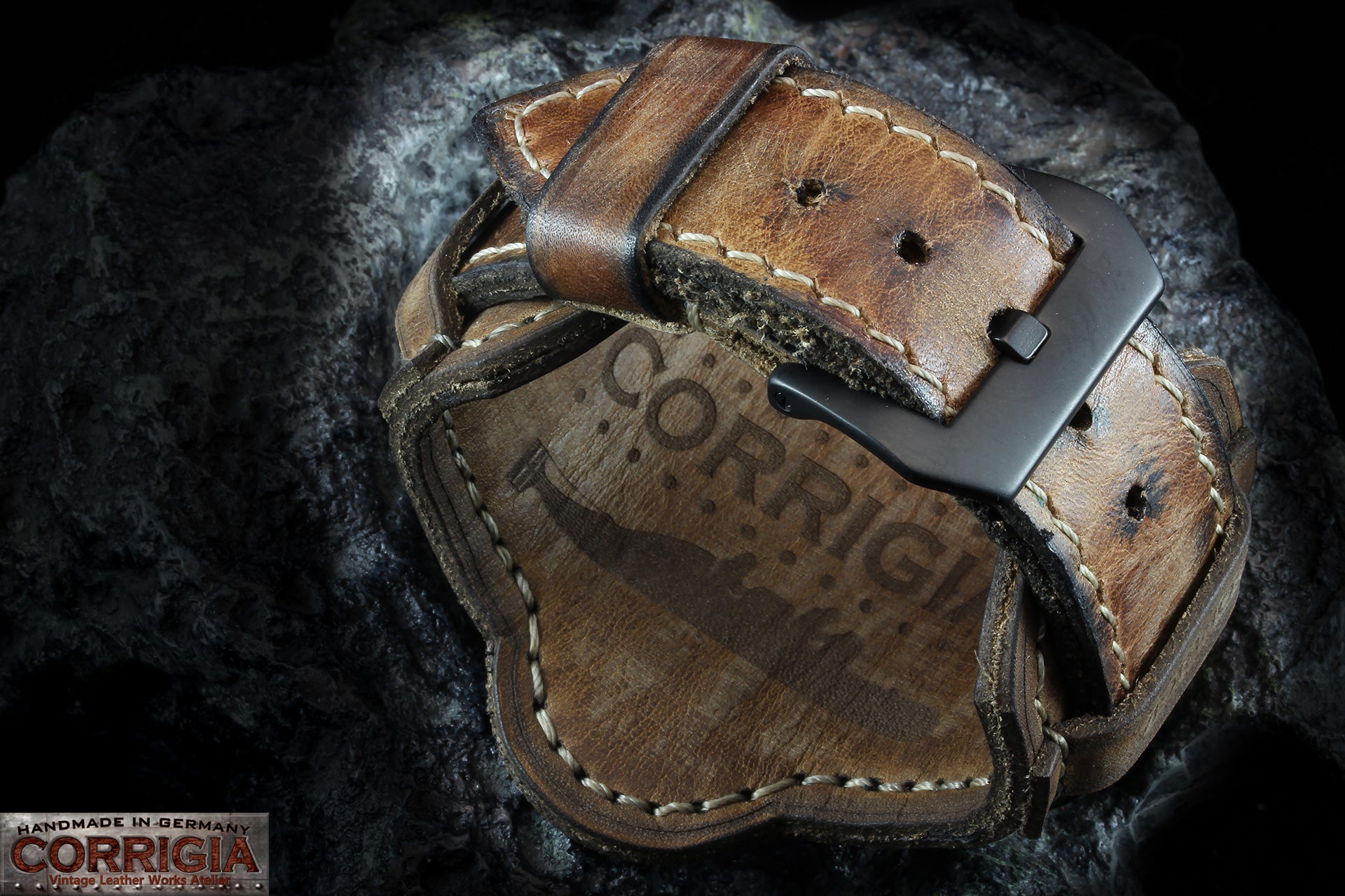 Custom Made · Winkel01 Brown mit Kronenschutz