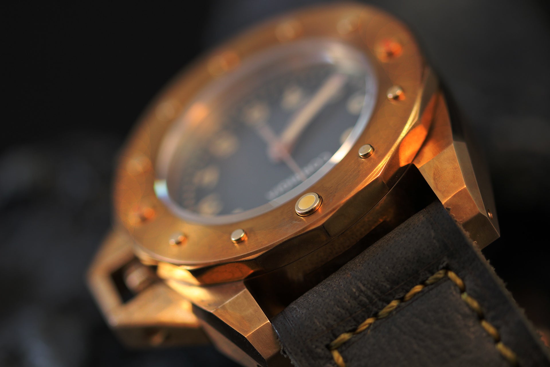 Corrigia01 Bronze P-Gray Ref.610-613-576-577