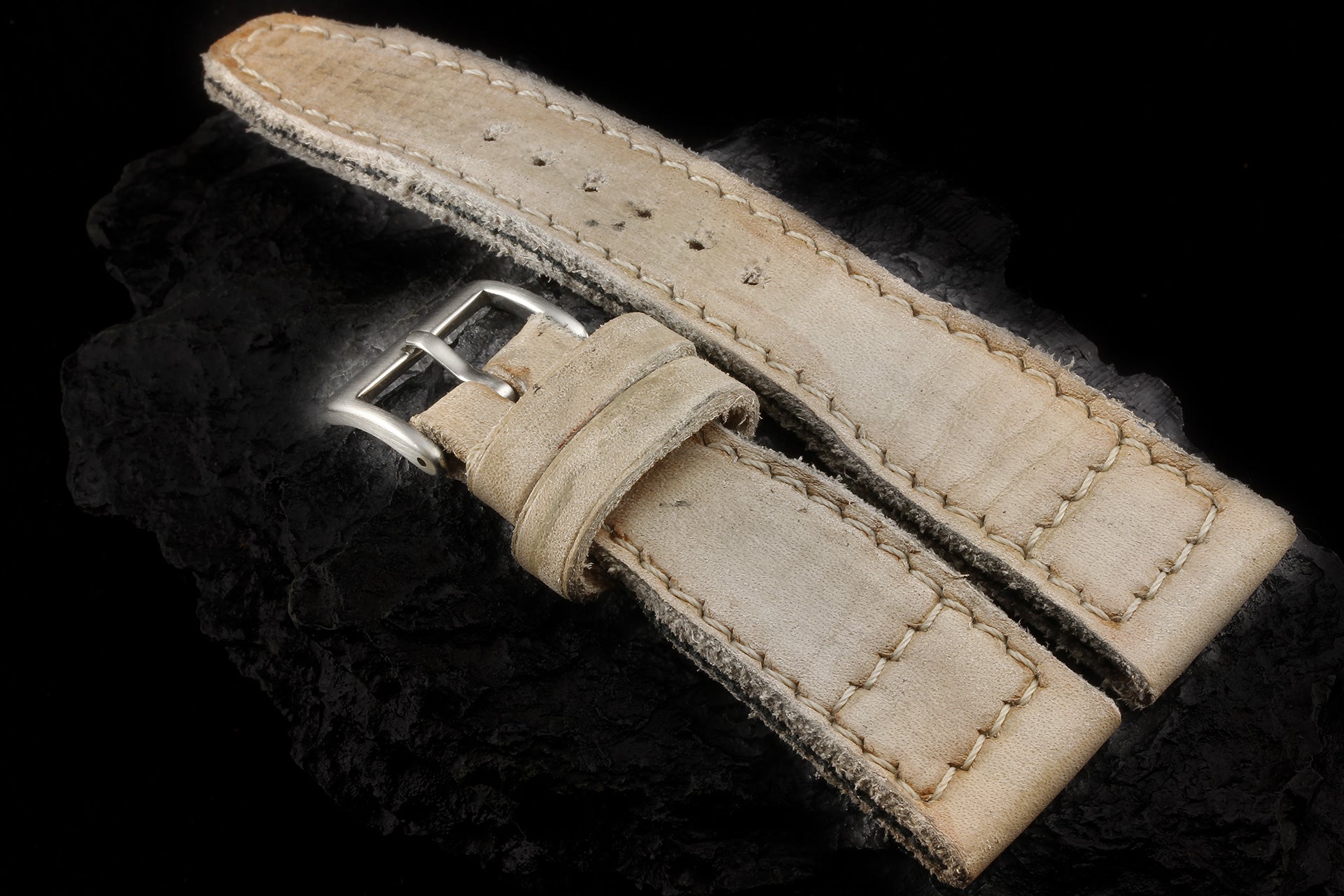 PILOT07 Sand - ARTISAN CRAFTED