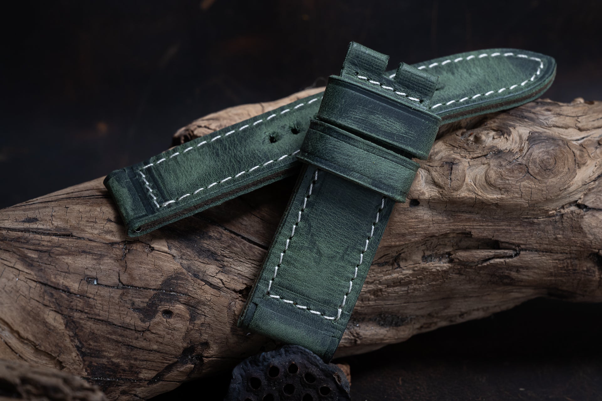 H06 - Green Historical Clean Finish