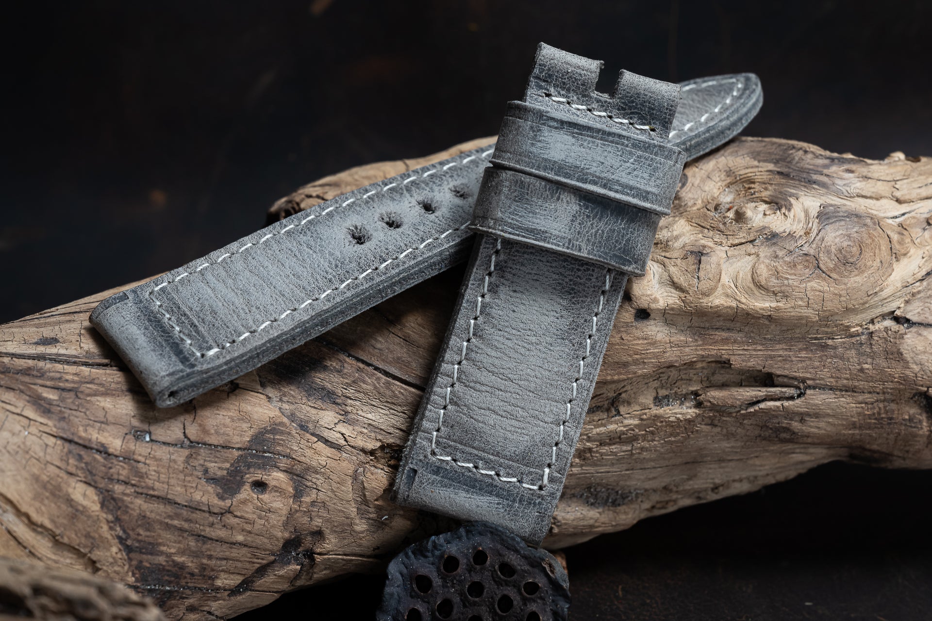 H04 - Gray Historical Clean Finish