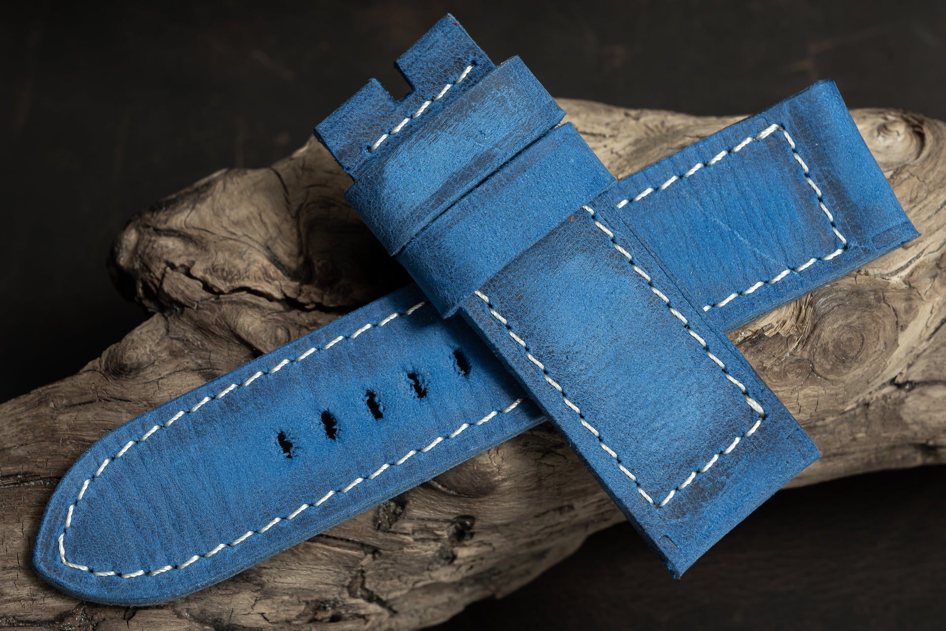 H07 - Blue Historical Clean Finish