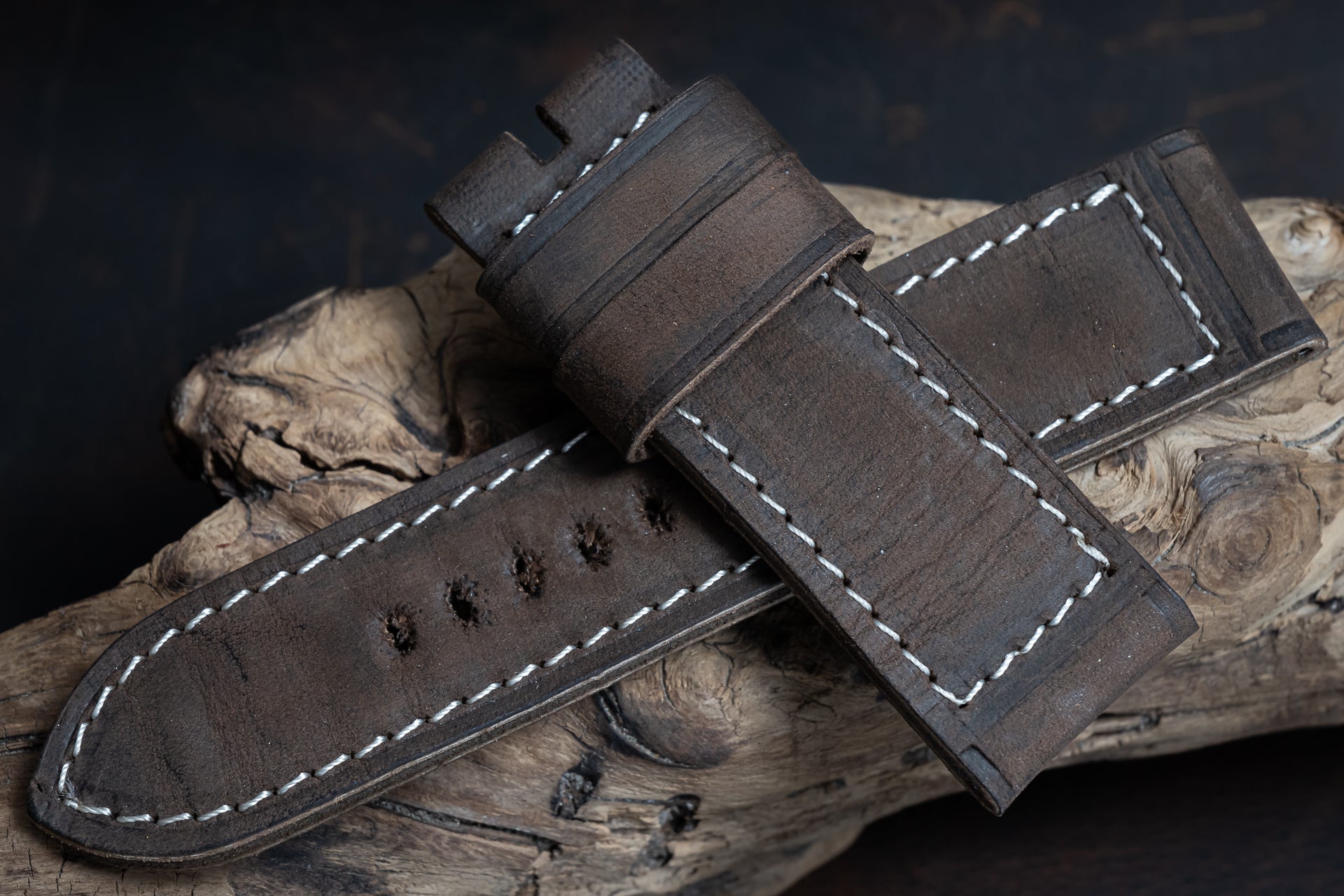 H15 - Umber Historical Clean Finish