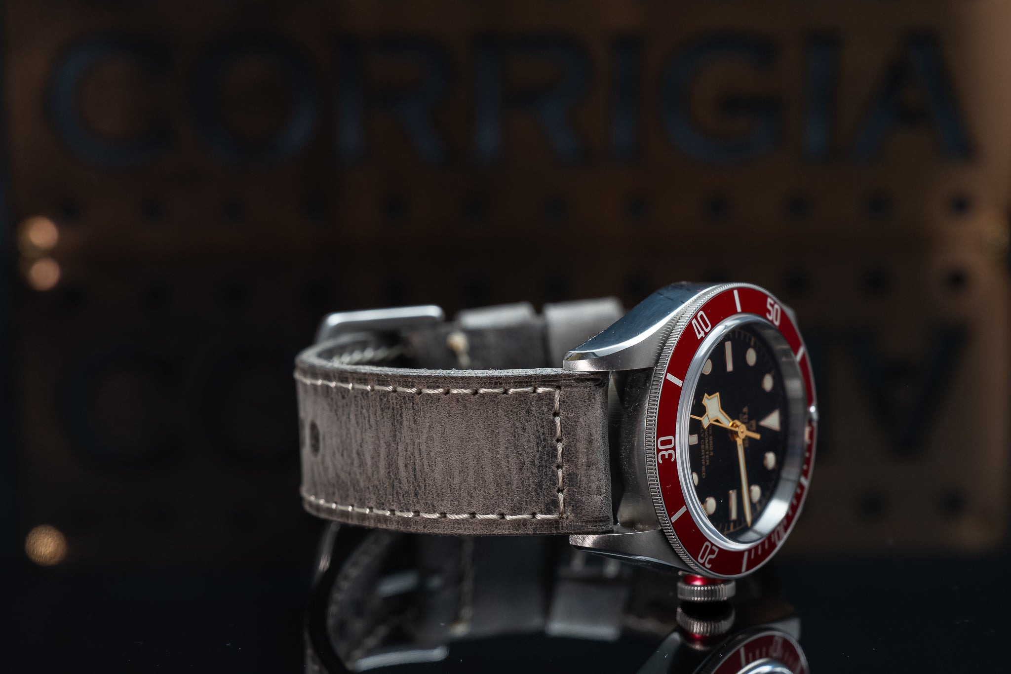 H04 - Gray Historical Clean Finish