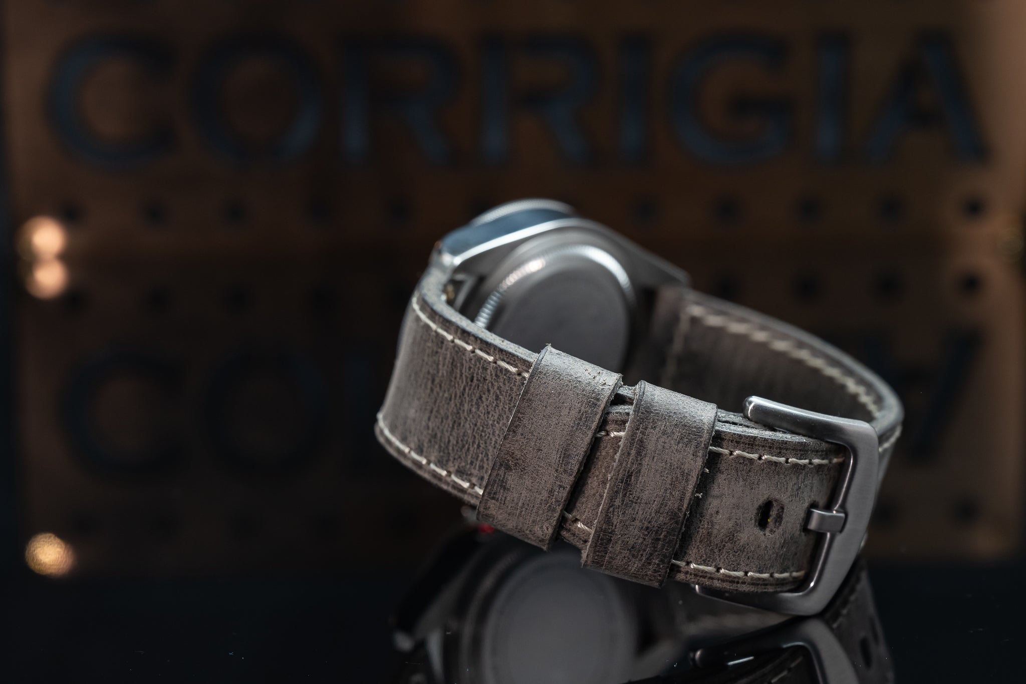 H04 - Gray Historical Clean Finish