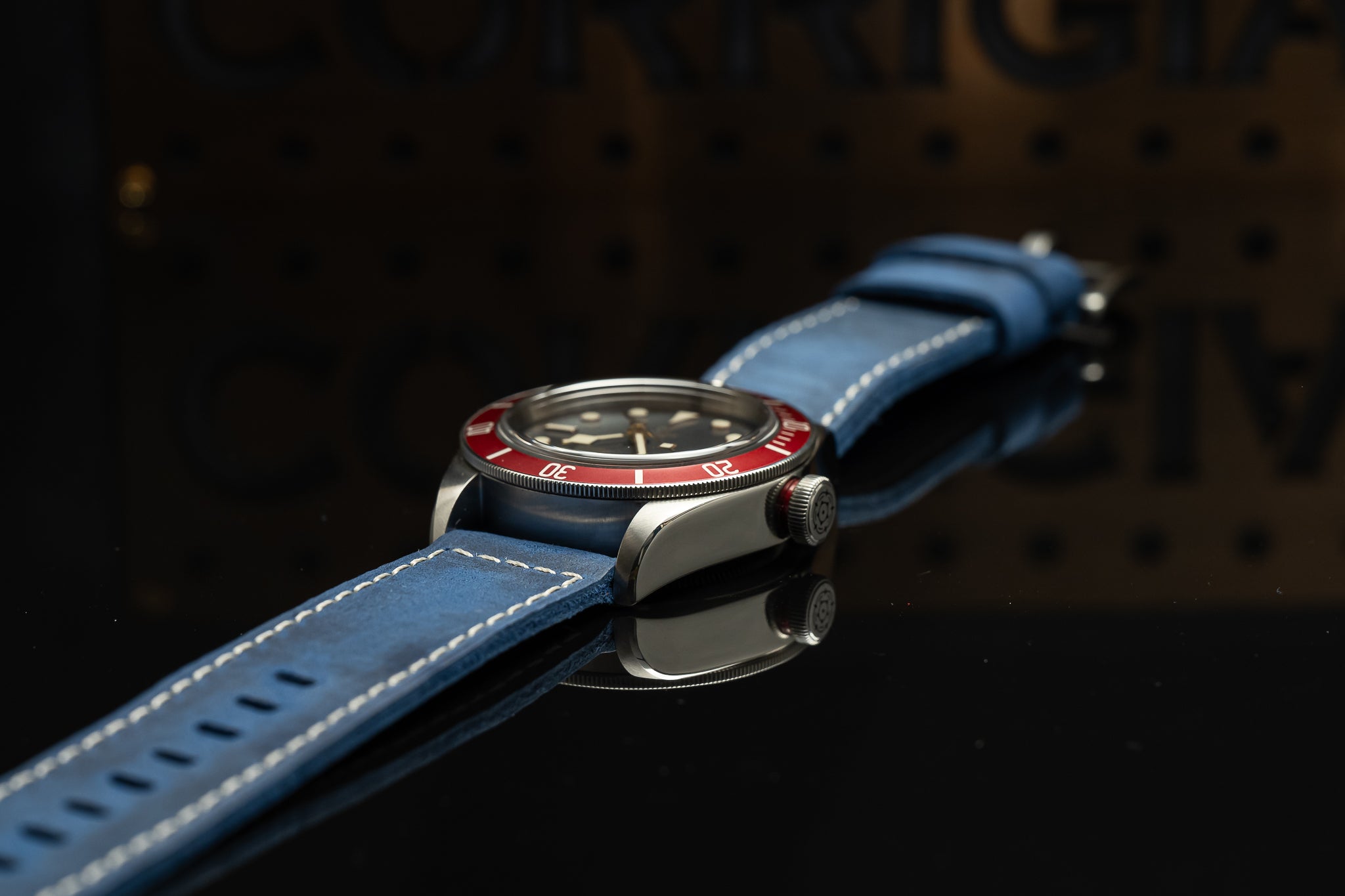 H07 - Blue Historical Clean Finish