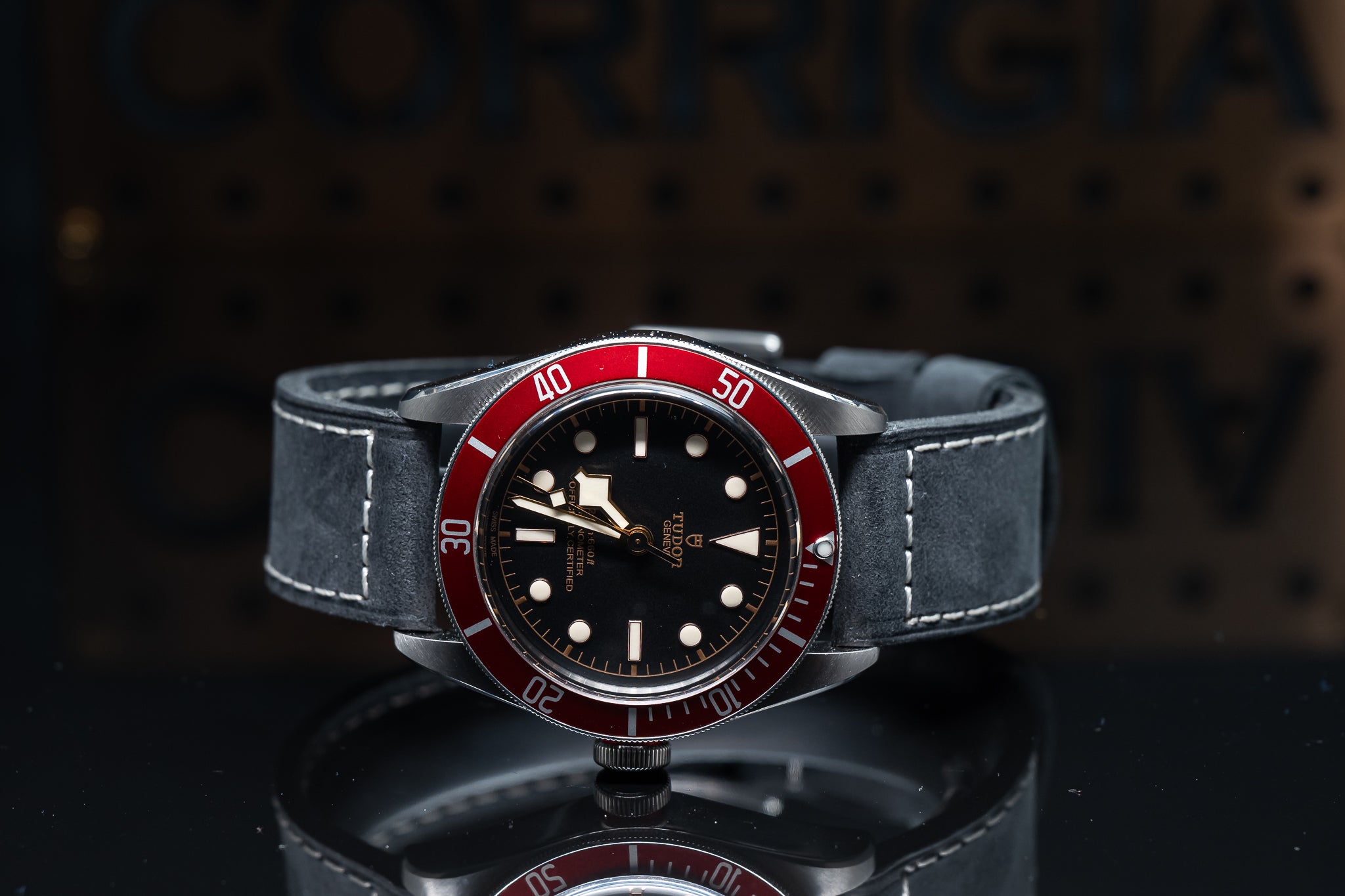 H08 - Black Historical Clean Finish