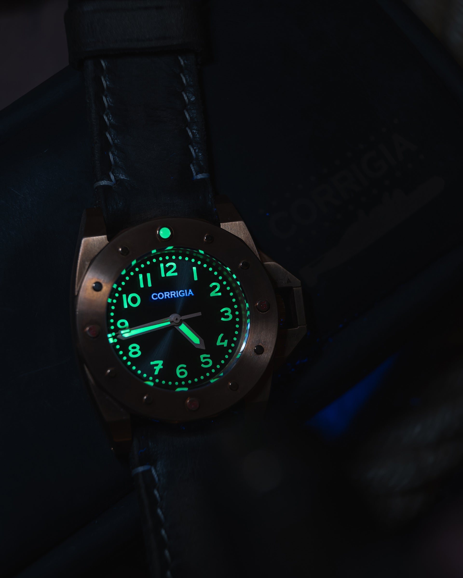 Corrigia01 Bronze S-Black REF.AS.607-613-576-577 Ausstellungsstück