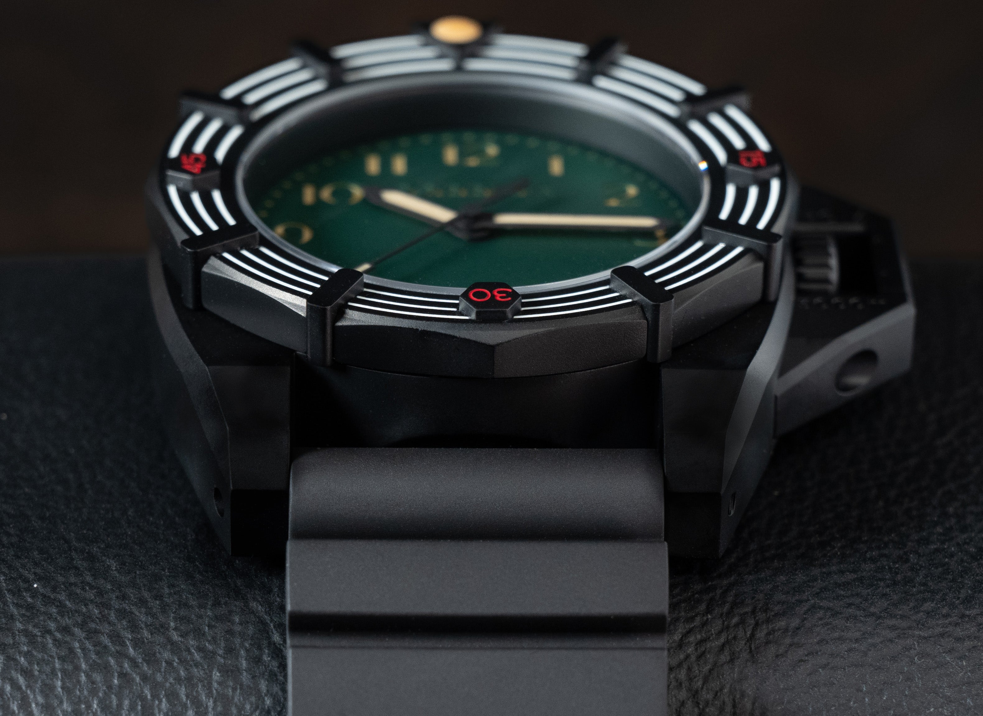 RUBBER01 Deep Black Tactical FKM wave rubber