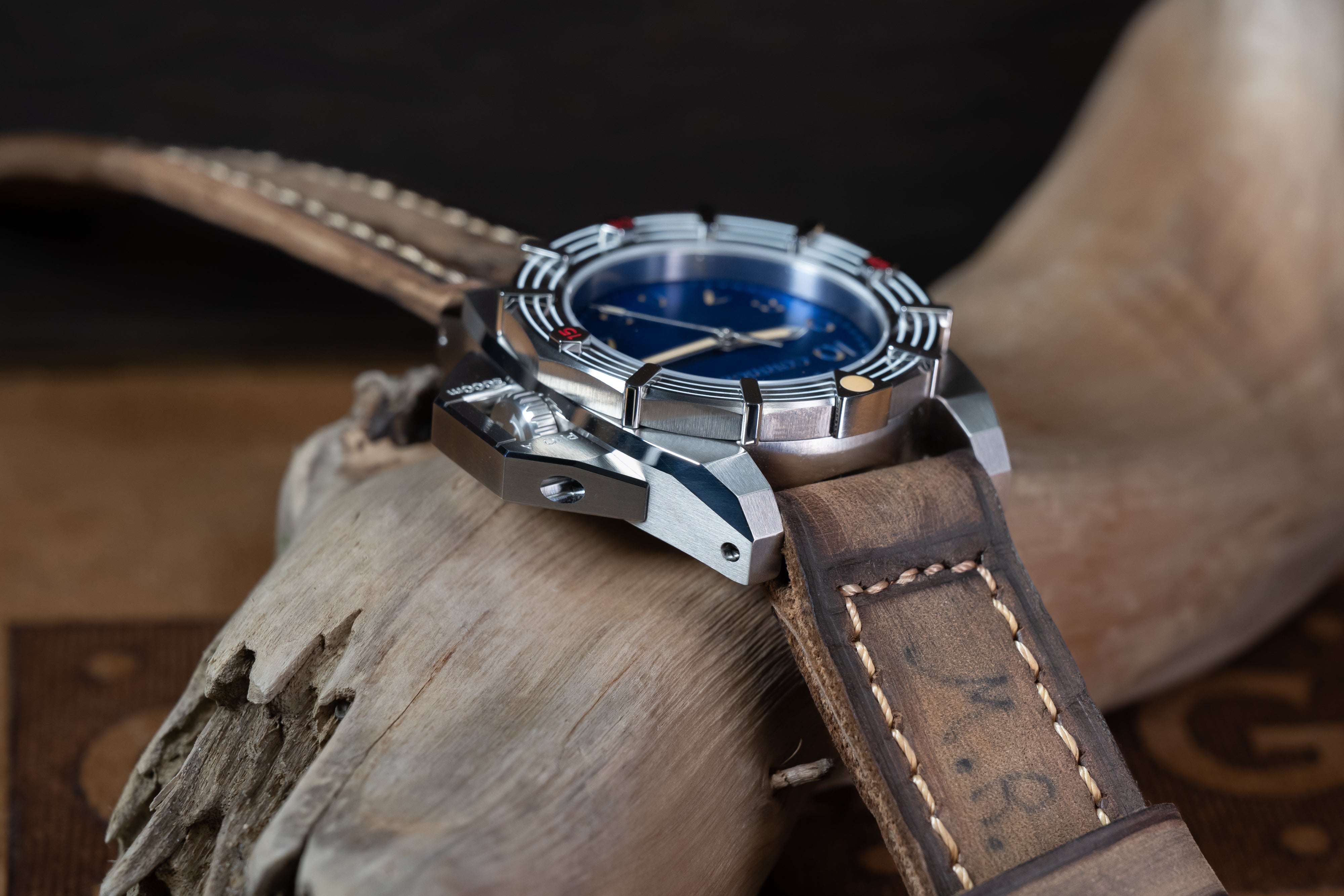 Corrigia04 Acier V-Bleu Réf. 655.631.664.665.666