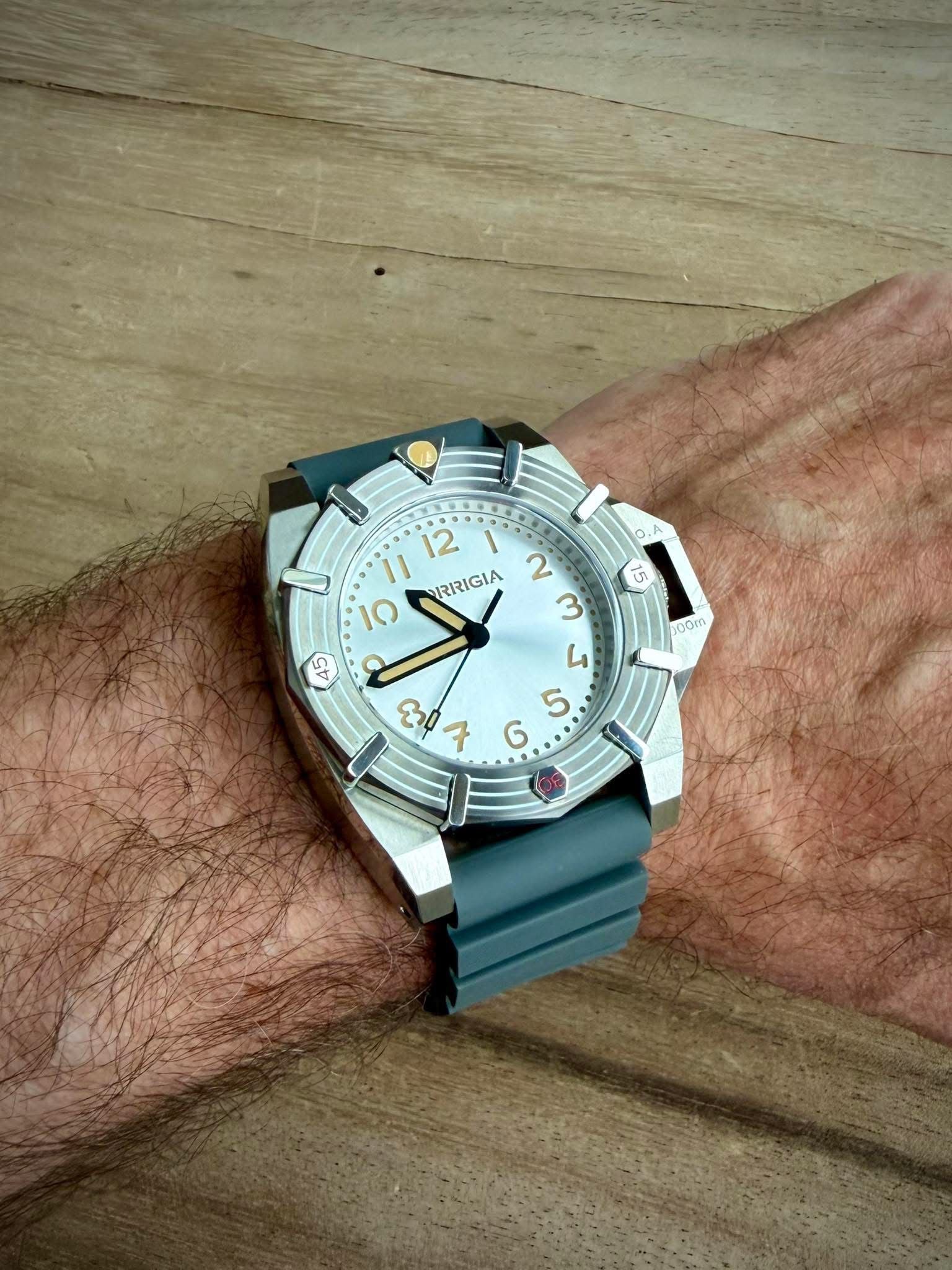Corrigia04 Acier S-Argent Réf. 657.631.664.665.666