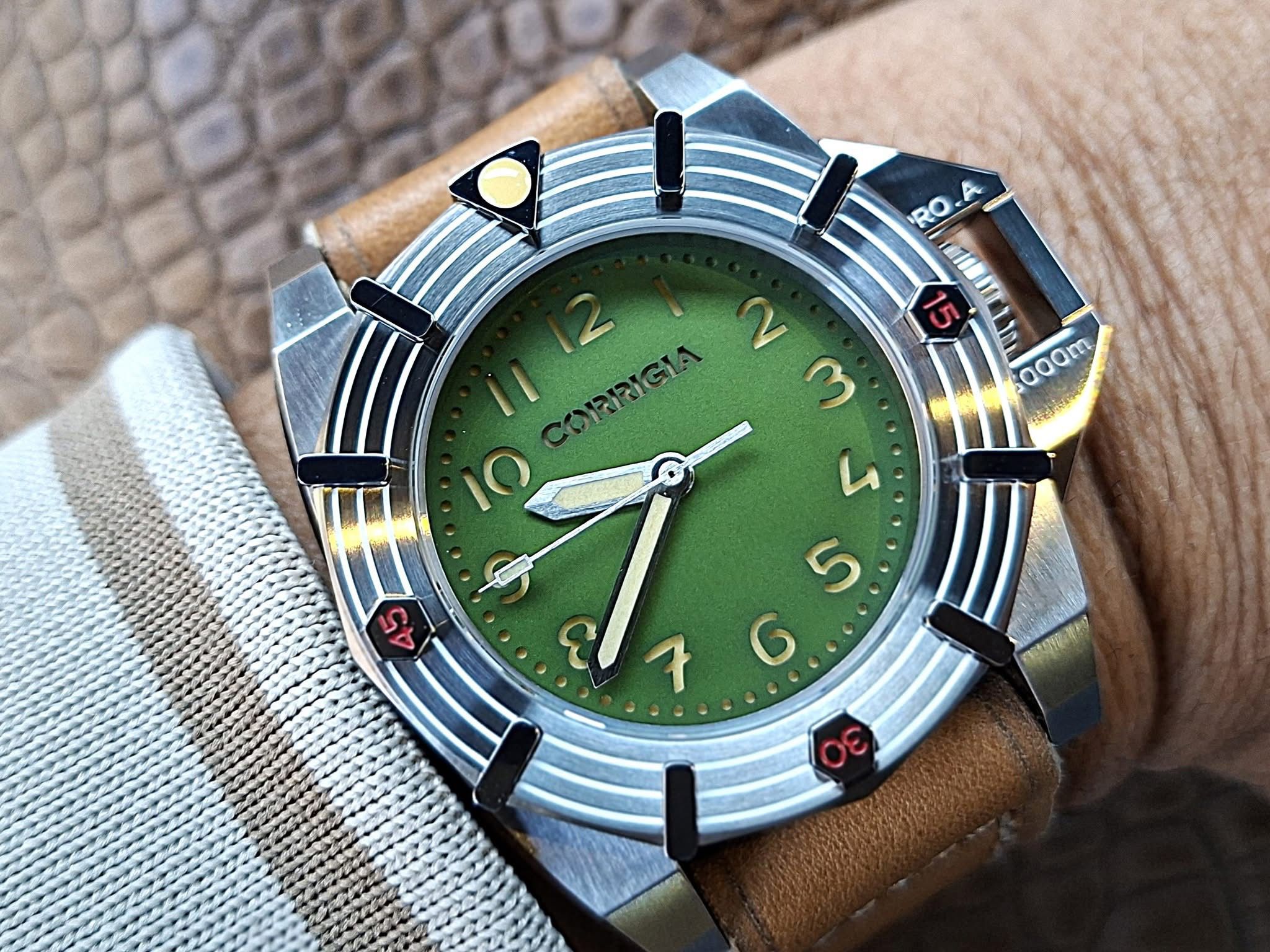 Corrigia04 Acier M-Olive Réf. 656.631.664.665.666