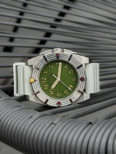 Corrigia04 Acier M-Olive Réf. 656.631.664.665.666
