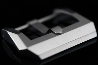 Verschraubte Corrigia Blank Schließe Edelstahl Gebürstet Handmade
