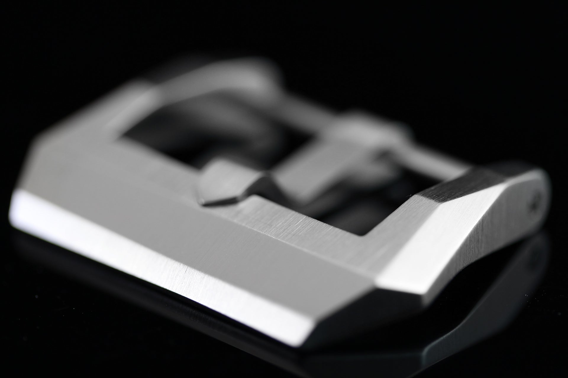 Screwed Corrigia Blank Buckle, brushed stainless steel, handmade