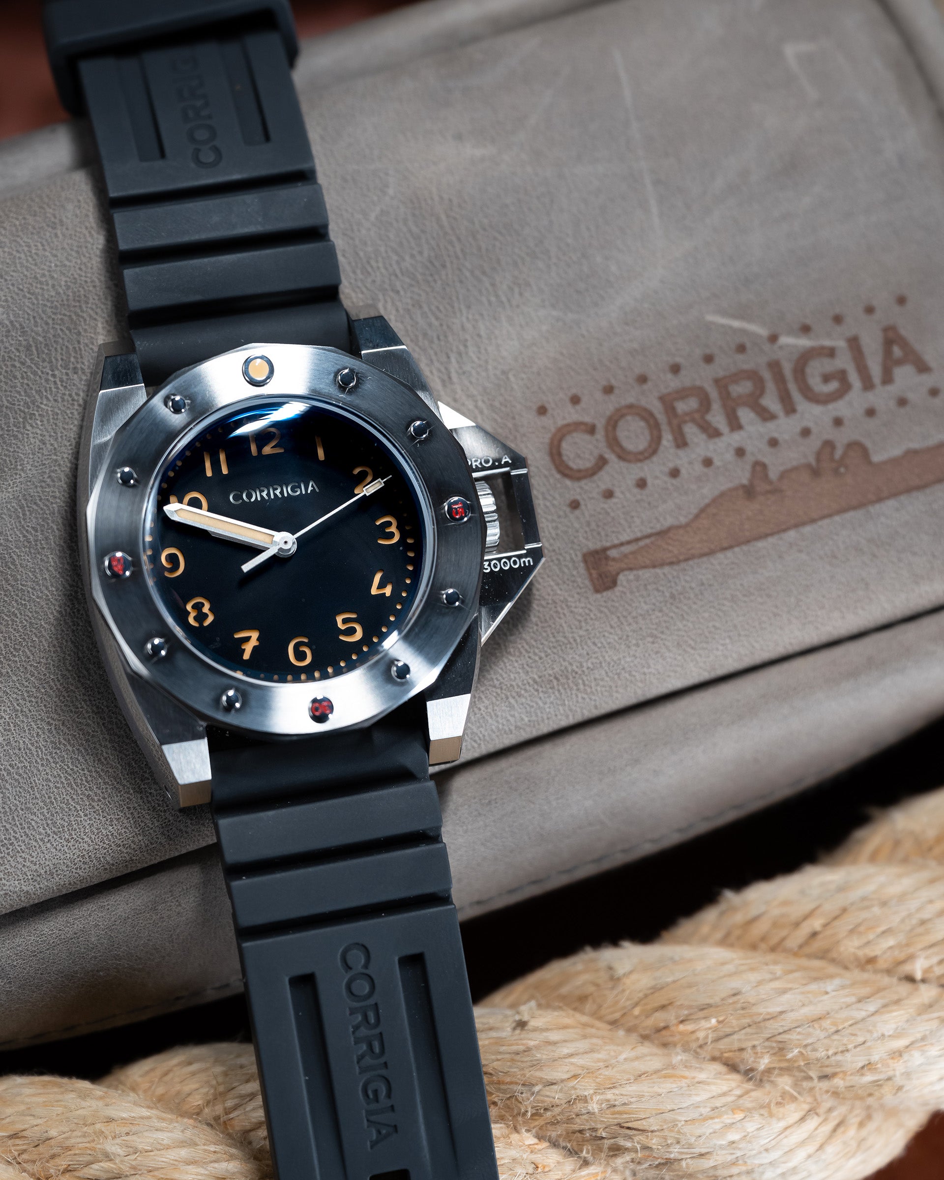 Corrigia02 Steel M-Black Ref. 702-614-578-579-580