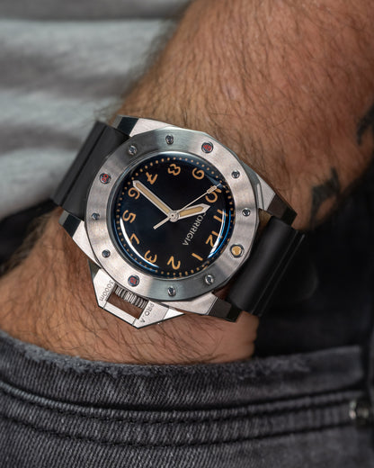 Corrigia02 Steel M-Black Ref. 702-614-578-579-580