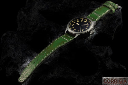 PILOT12 Green - ARTISAN CRAFTED 