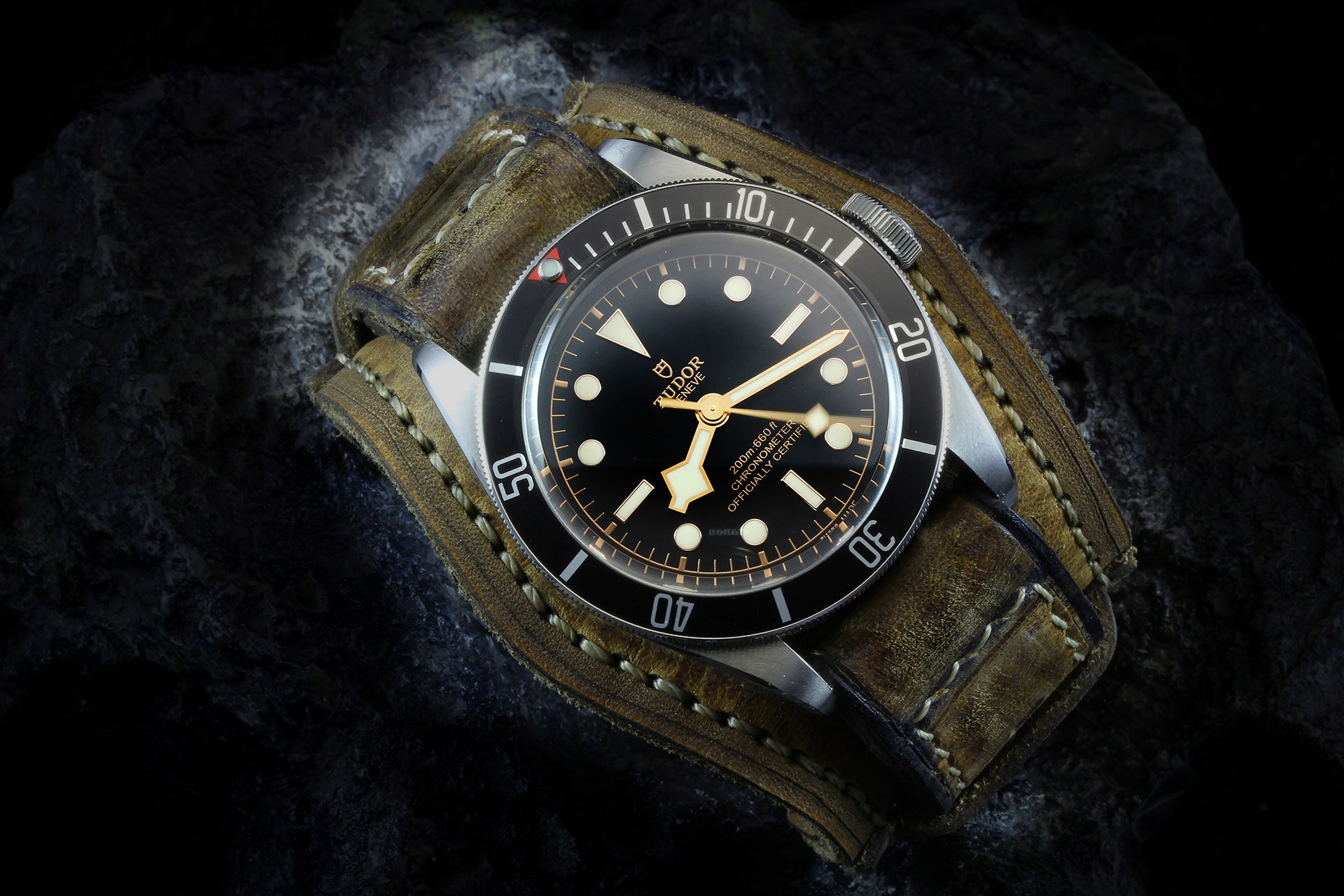 Winkel07 Khaki without crown guard