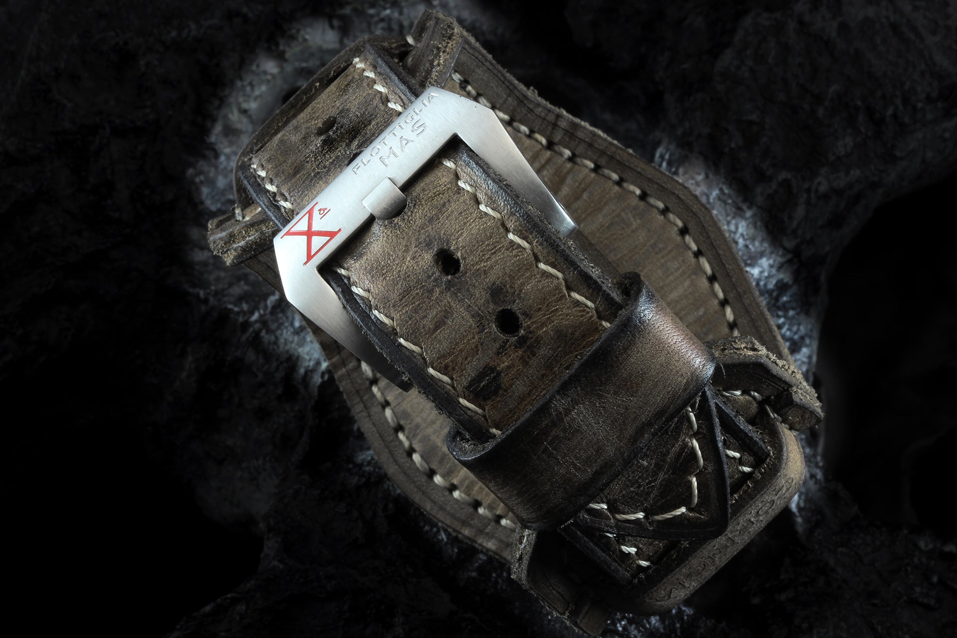 Winkel04 Sand Dark without crown protection