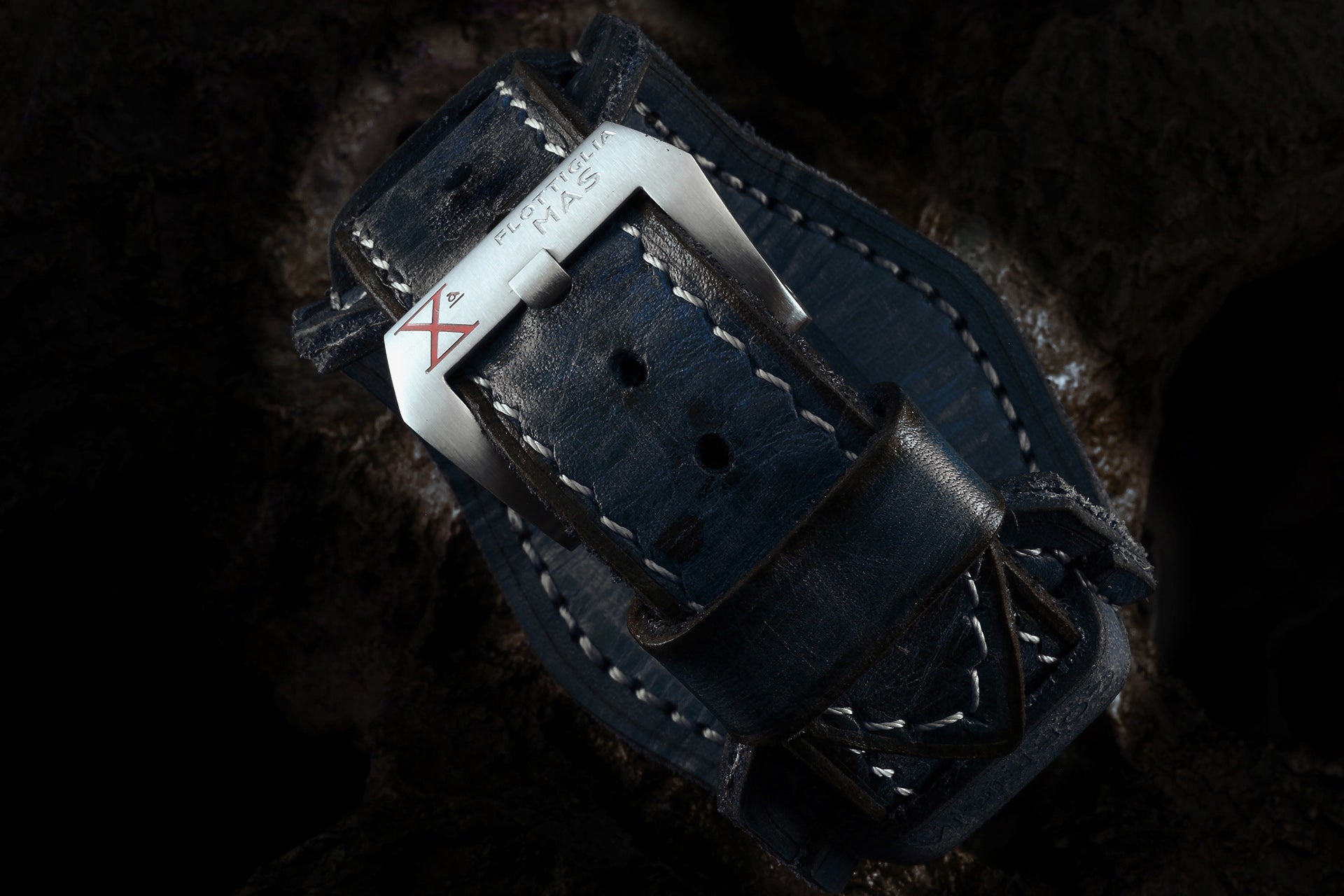 Winkel12 Dark Blue without crown guard