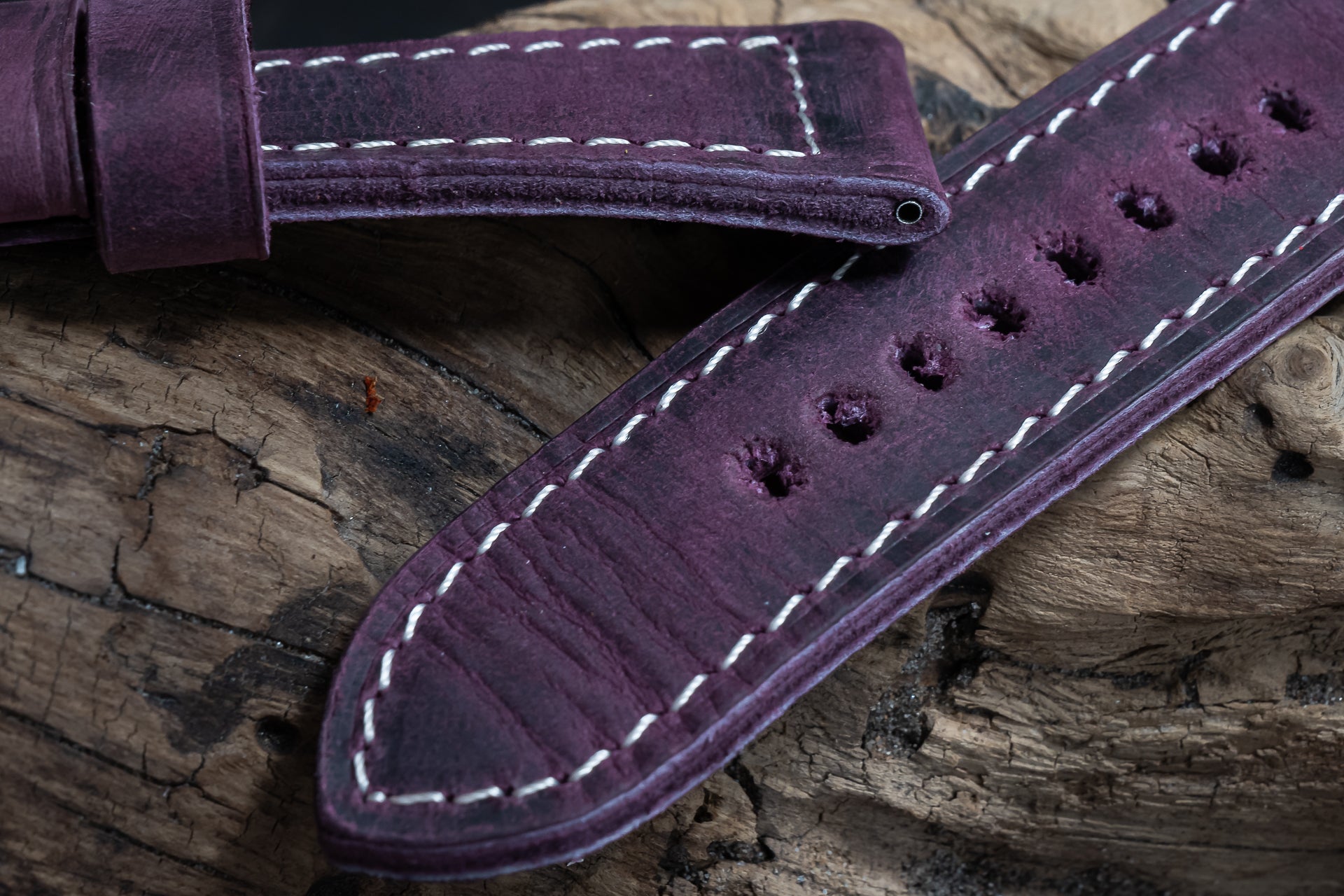 H17 - Mauve Historical Clean Finish 