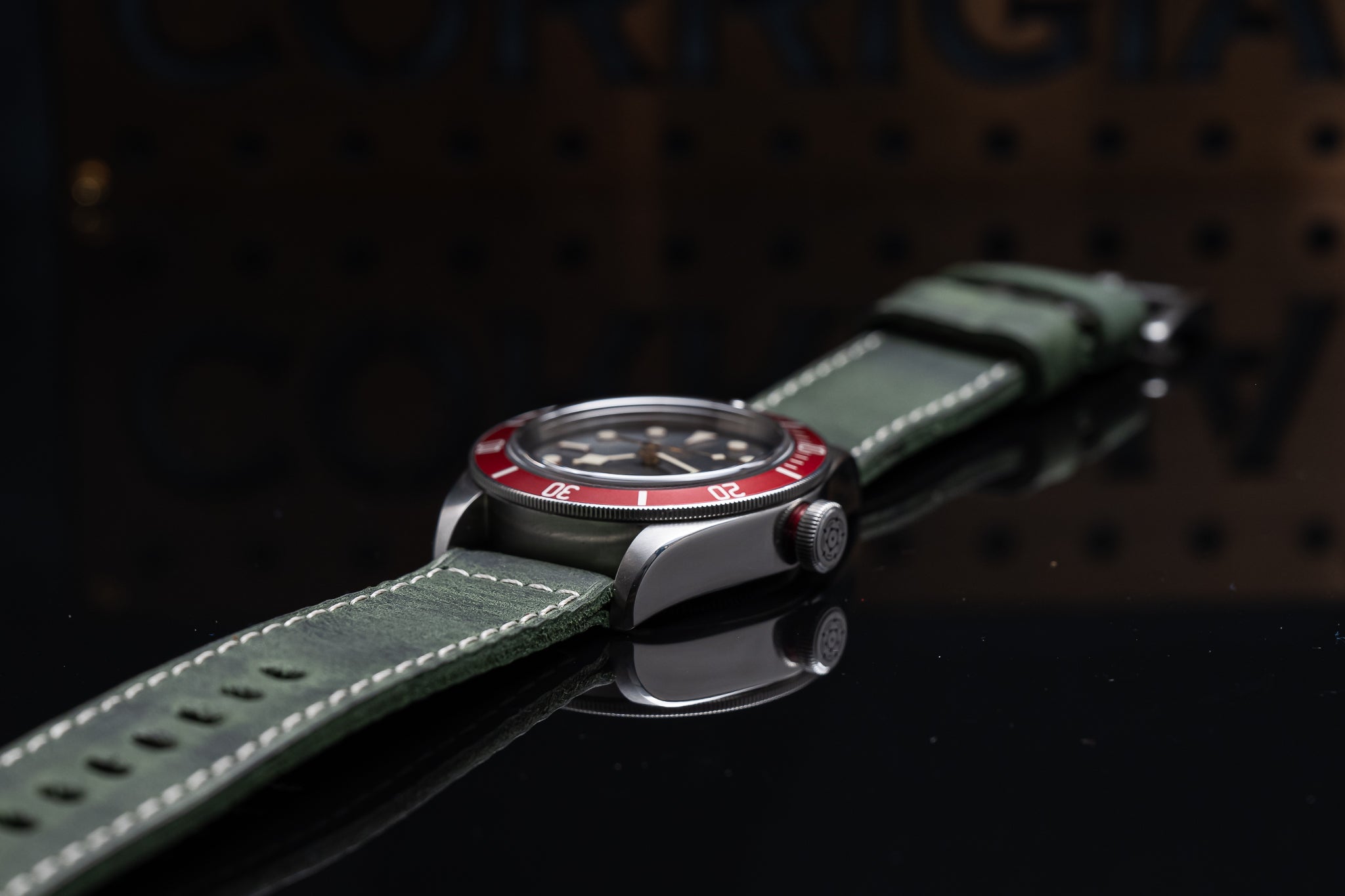 H06 - Green Historical Clean Finish 