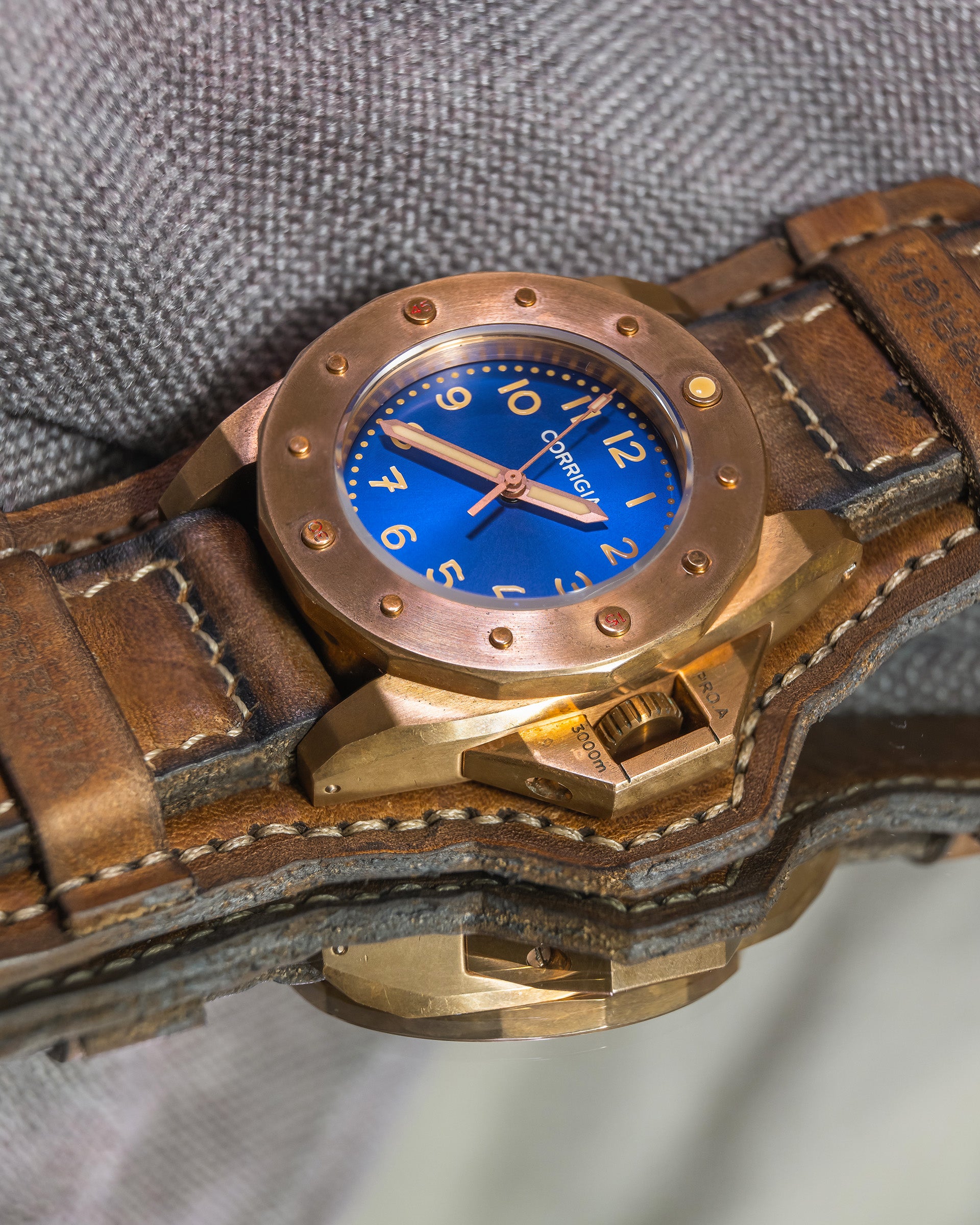 Winkel15 Brown with Corrigia crown guard