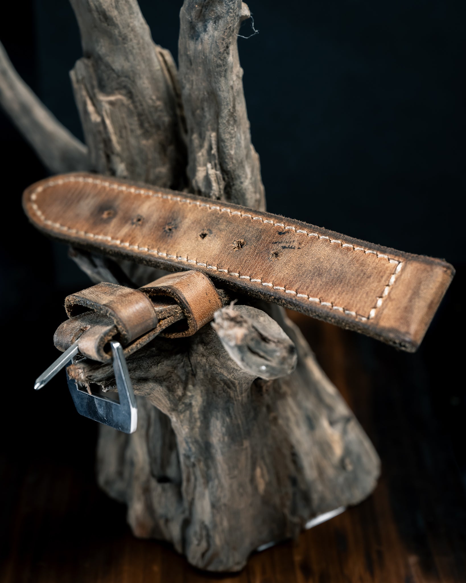 L02 - 74 Strap - Master's Edition 