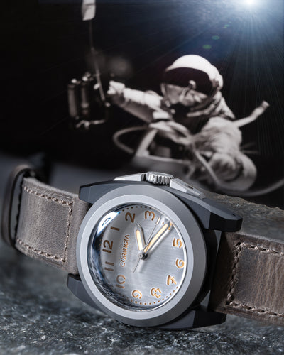 ES16 - Space Grey