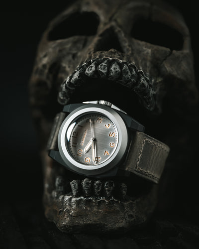 ES16 - Space Grey
