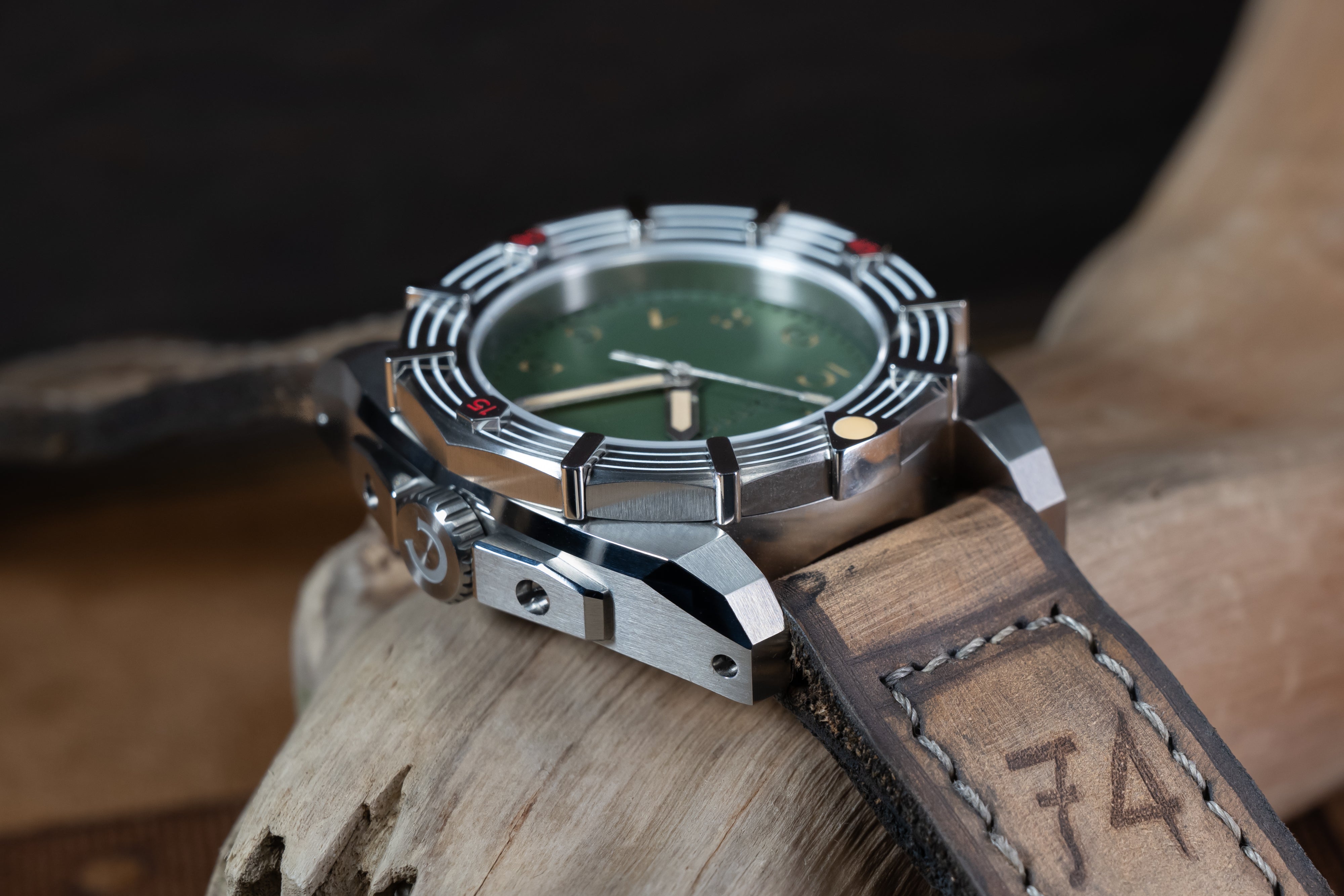 Corrigia04 Steel M-Olive Ref.656.631.664.665.666