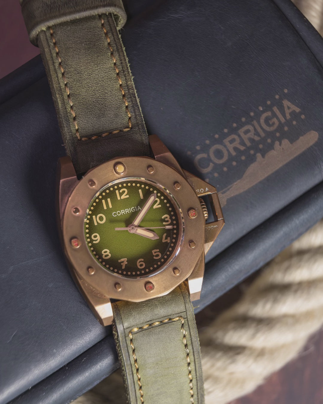 Load video: Corrigia01 Bronze P-Olive Ref.611-613-576-577