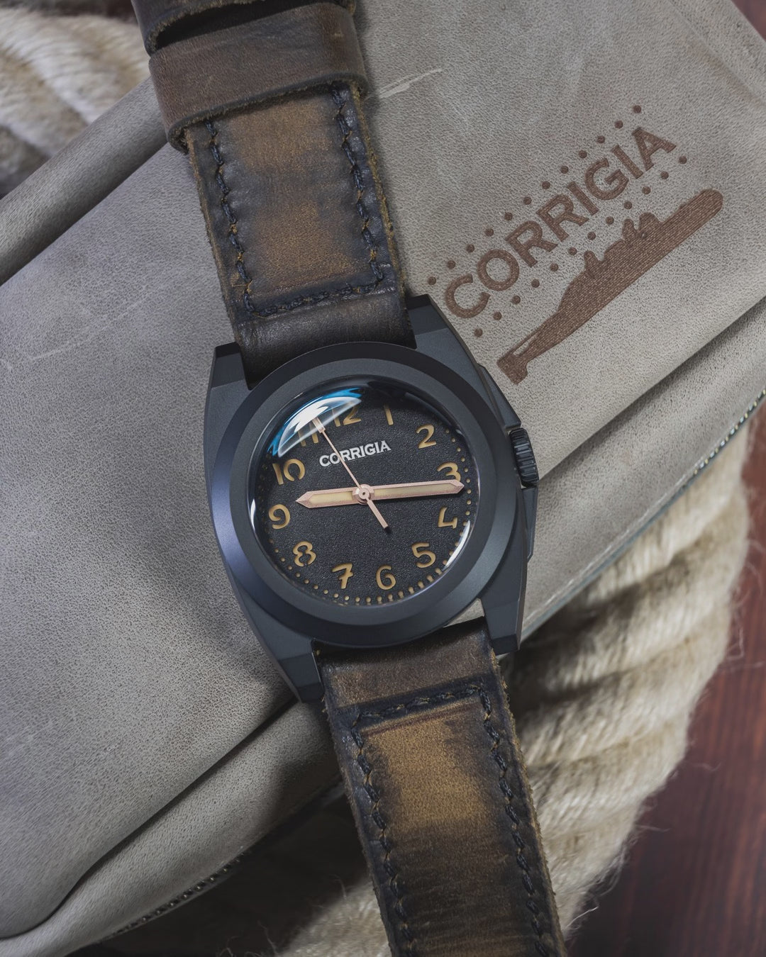 Load video: Corrigia03 DLC P-Black Ref.605-615-581-582-583