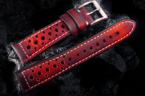 Heritage05 Red Rally Racer Strap 16 Holes